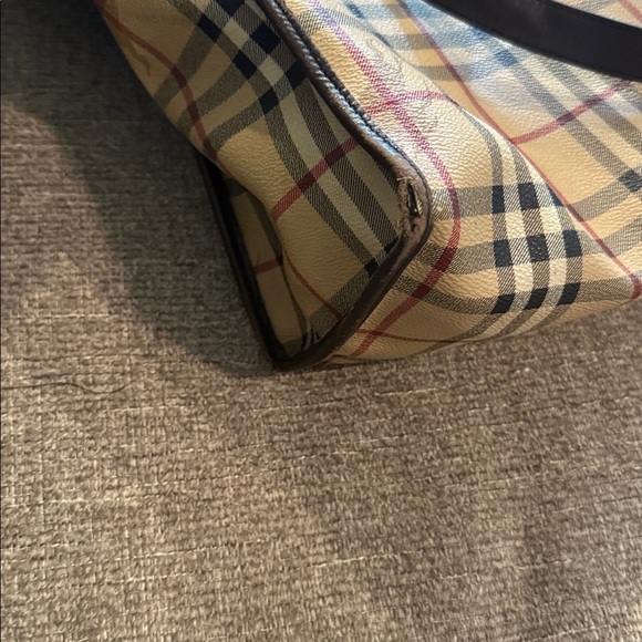 Burberry Beige and Black Checkered Tote - Picture 2 of 9